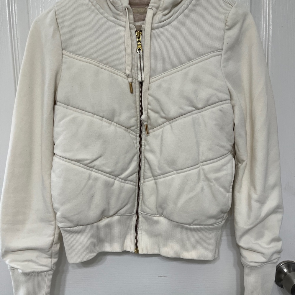 Stylish White Quilted Old Navy women’s XSmall Jacket